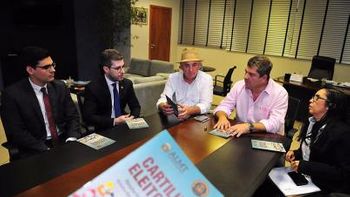  ALMT lança cartilha com regras para as eleições municipais