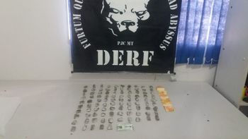 Traficante é preso pela Derf com 95 porções de maconha
