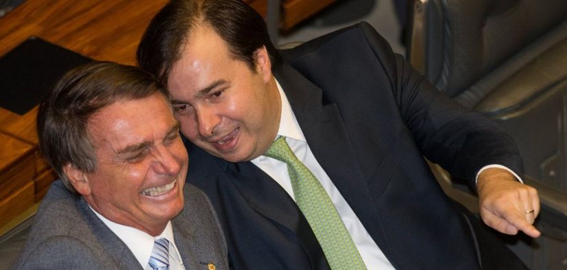 Bolsonaro se reúne hoje com Maia, embaixadores e governadores