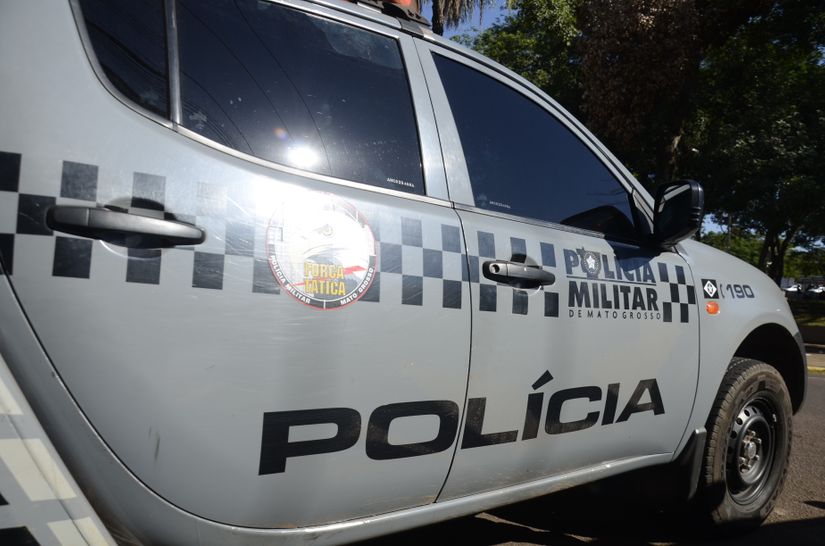 PM localiza homem com mandado de prisão por tráfico de drogas