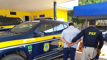 PRF prende motoristas com armas em rodovias