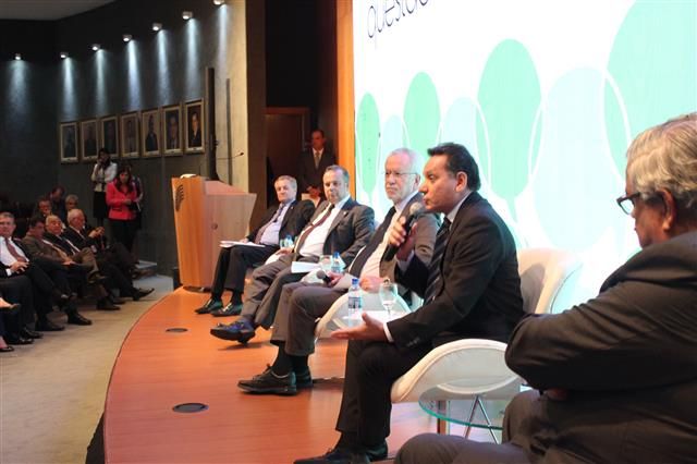 CNA debate proposta de Nilson Leitão para regular relação trabalhista rural