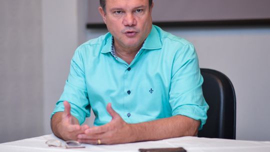 Oposição pensa em unir W.F e Mauro Mendes para afundar reeleição de Taques