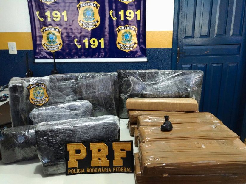 Duas pessoas são detidas pela PRF com 28 kg de maconha 