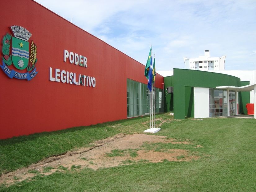 Exigência da Bíblia em sessões na Câmara de vereadores de Sinop é julgada inconstitucional