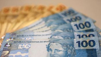 Receita libera primeiro lote de restituição do Imposto de Renda 