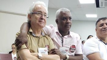Fidelidade de Adonias com o prefeito está em corda bamba