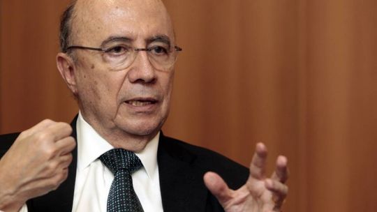 Anúncio de nova meta fiscal ficou para quarta-feira, 16