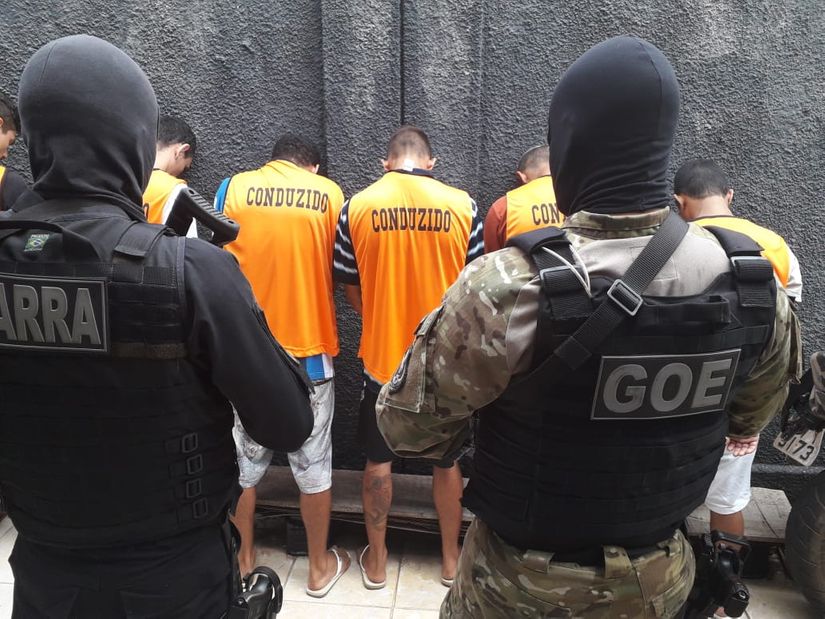 Polícia Civil prende 8 ladrões de banco durante operação em MT