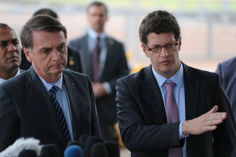 Bolsonaro: petróleo pode ter sido despejado "criminosamente"