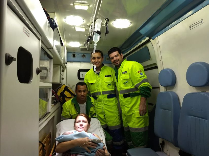 Mulher dá à luz na BR-163 em Santo Antônio de Leverger