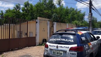 Mulher é assassinada com pauladas na cabeça dentro de casa em Cuiabá 