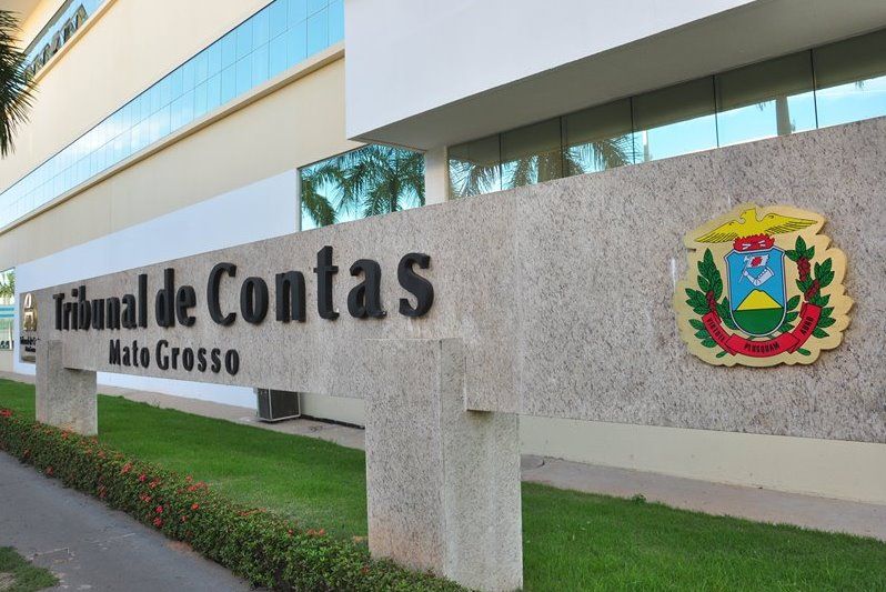 Medida Cautelar suspende pagamento de 13º dos vereadores de Cuiabá em 2018