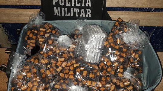 Irmão são presos pela PM com 37 mil cápsulas de "rebite"