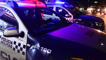 Homem é atacado e esfaqueado enquanto andava em avenida de Cuiabá