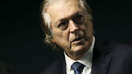 Presidente do PSL, Luciano Bivar é alvo de busca em investigação sobre candidaturas laranjas