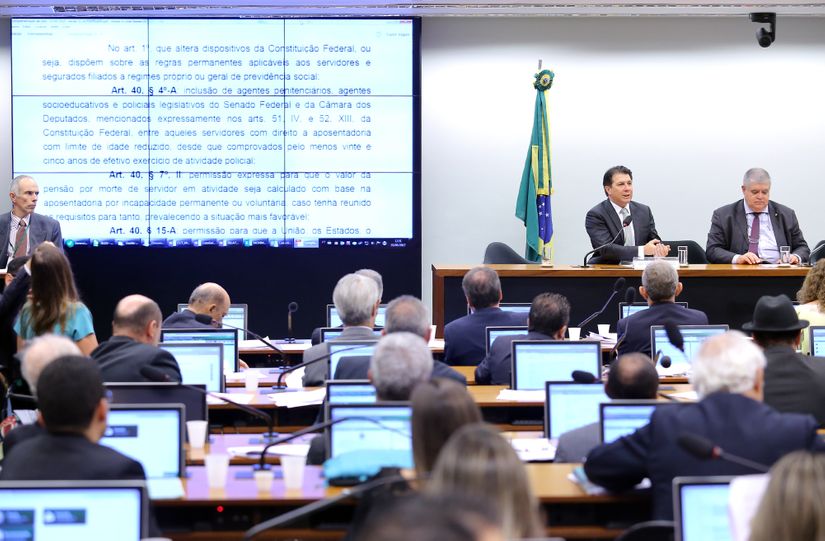 Comissão especial da Câmara vota destaques da Reforma da Previdência