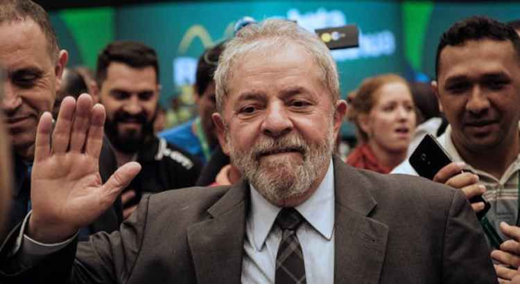 MPF denuncia ex-presidente Lula e mais oito pessoas na Lava-Jato