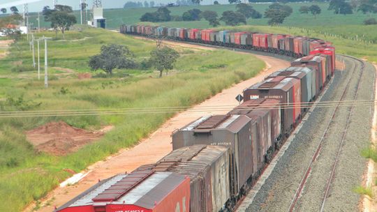 Mais de 30% da malha ferroviária estão inutilizados, diz estudo da CNI