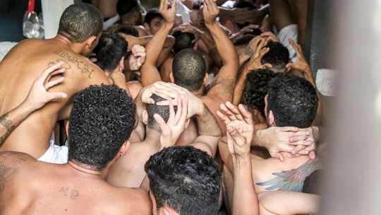 Defensoria Pública pede interdição parcial da PCE na Justiça