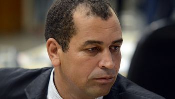 Projeto de fila preferencial para vereador é mentira, diz vereador