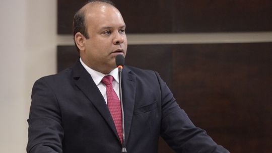 Na Câmara de Rondonópolis, sai Muniz e entra Reginaldo