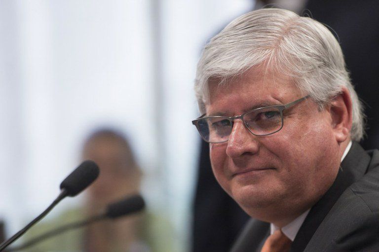 Janot pede fim de sigilo das delações e pode apertar cerco contra lista de acusados