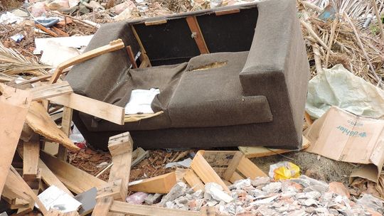 Prefeitura de Rondonópolis dá início à limpeza de áreas com material descartado irregularmente