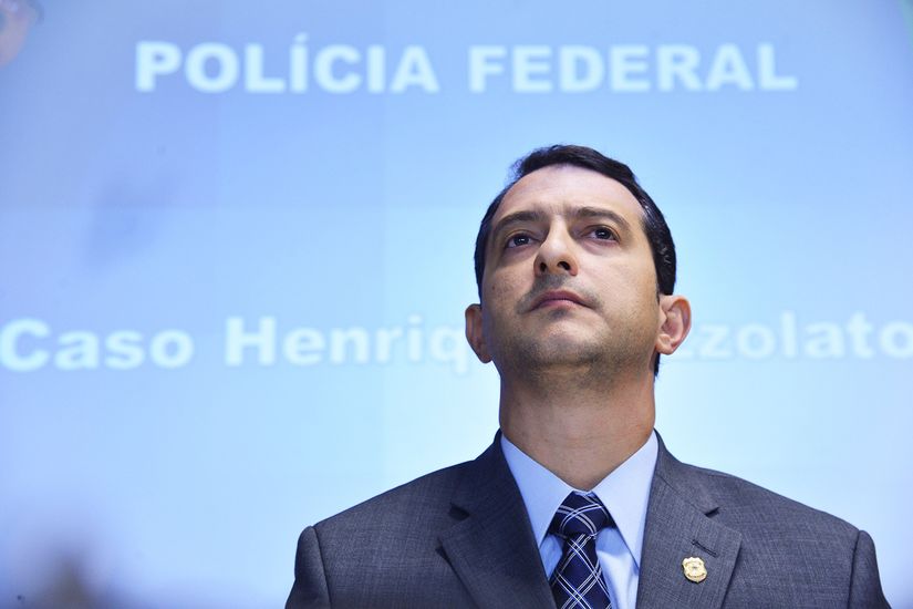Ministro troca comando da PF; Segovia é substituído por Rogério Galloro