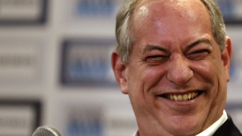 “Não sou esquerdinha boboca que alisa bandido”, diz Ciro sobre nova greve dos caminhoneiros