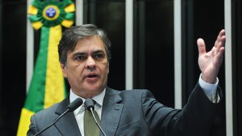 Cássio Cunha Lima reassume mandato no Senado