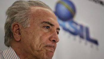 Temer comemora aprovação da PEC do teto e admite "adversidades" no país