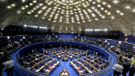 Senado aprova projeto que obriga escolas a combaterem bullying