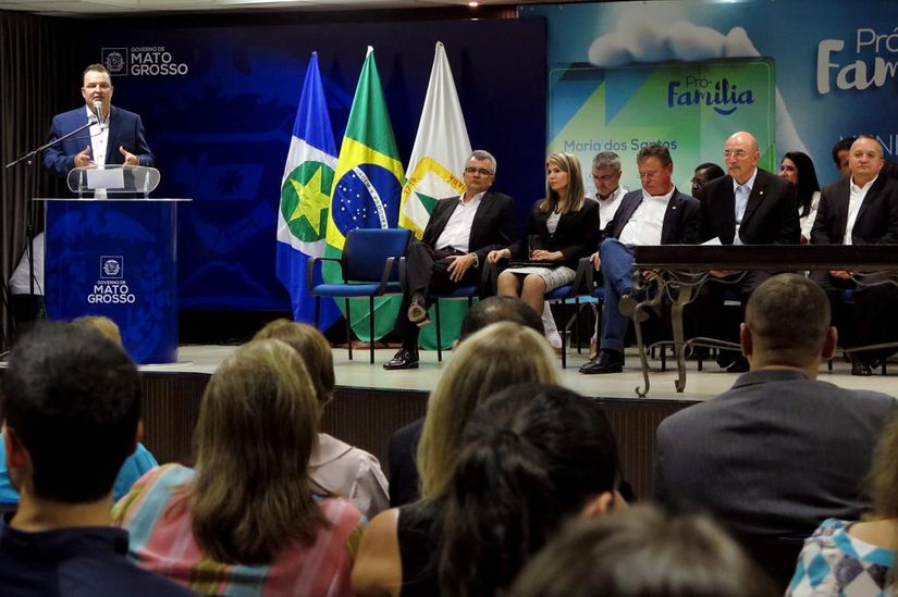 Pró-Família é lançado e vai atender 35 mil famílias vulneráveis