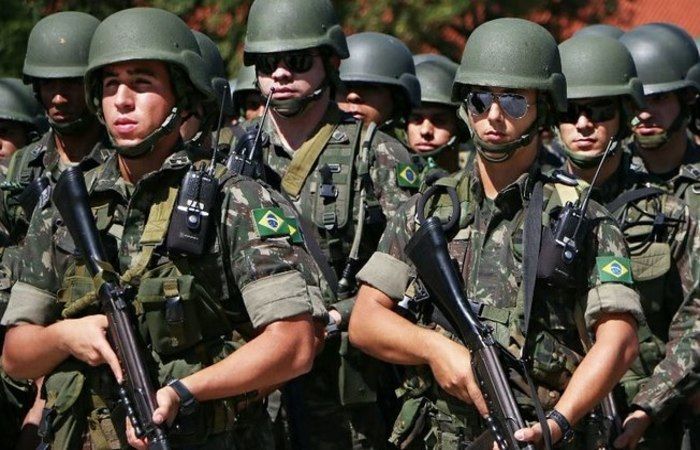 Congresso promulga emenda que permite acúmulo de cargo por militares