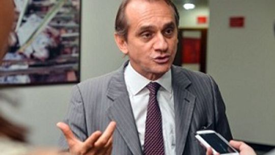 Wilson defende “regras duras” para concessão de água e esgoto