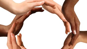 Disque 100 registra 142 mil denúncias de violações em 2017