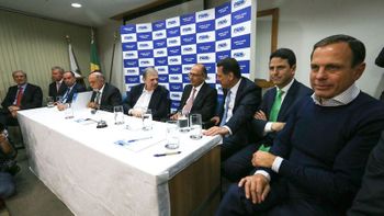PSDB Nacional decide por permanência em base aliada de Temer após vitória no TSE