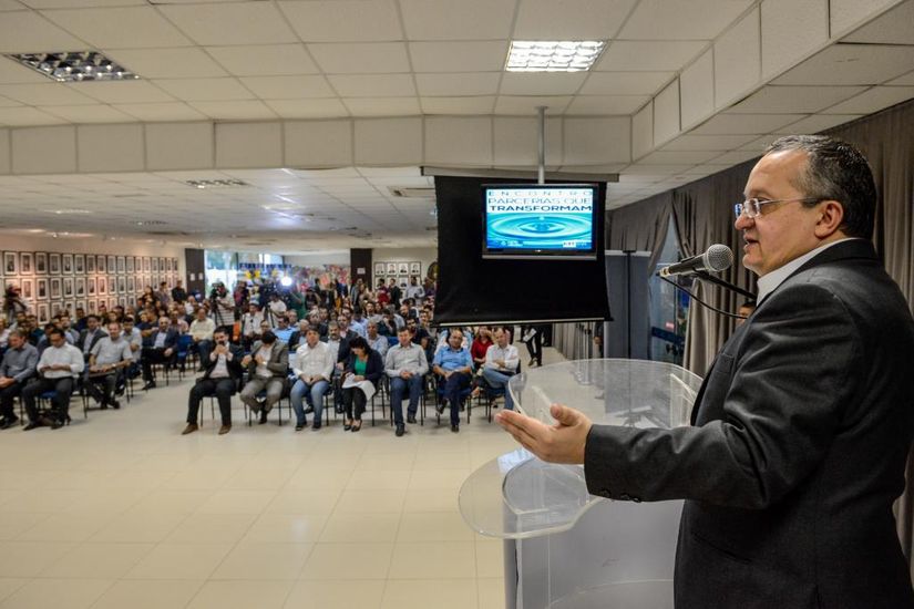 Governo discute melhorias para aeroportos de Mato Grosso