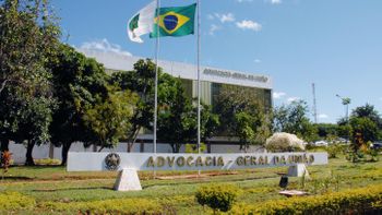AGU recomendará a Temer veto à anistia de multa de caminhoneiros