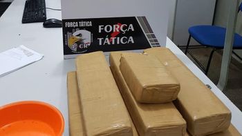 Casal é preso com 7kg de droga escondida na geladeira