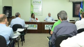 Percival se reúne com membros da Acir e Observatório Social