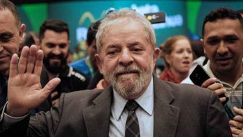 MPF denuncia ex-presidente Lula e mais oito pessoas na Lava-Jato