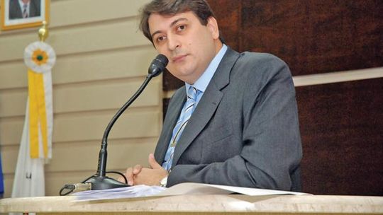 Fábio Cardozo pede afastamento para assumir secretaria; Vanzeli deve assumir cadeira na Câmara
