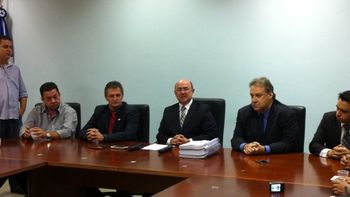 Em coletiva, Riva afirma que não teve direito a defesa e que irá entrar com recurso no STJ
