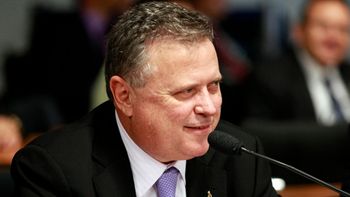 Blairo Maggi (PR) escapa de 'visita' da PF, mas também é investigado por lavagem de dinheiro