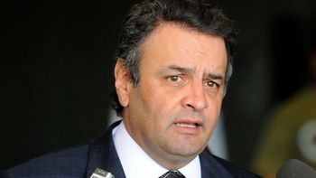 Em convenção, PSDB confirma candidatura de Aécio Neves