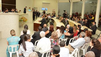 Câmara Municipal homenageia mulheres e desbravadores em sessão solene