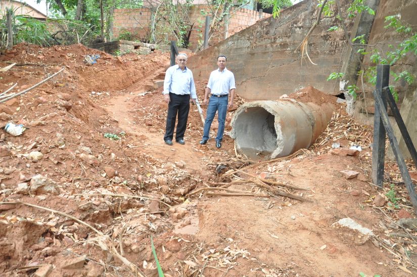 Vereadores estão preocupados com drenagem de águas no túnel da Mamed
