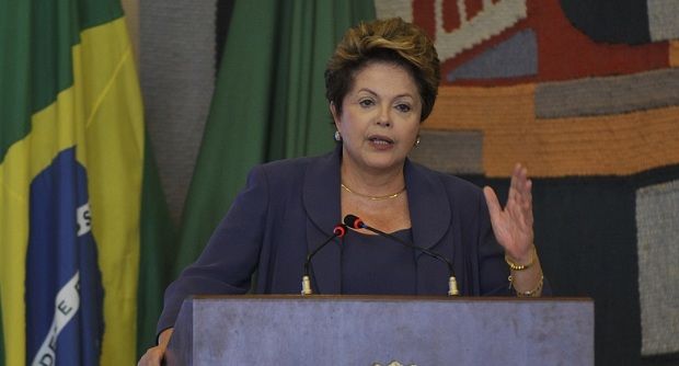 Dilma defende contratação de médicos estrangeiros e reafirma 'pactos nacionais'